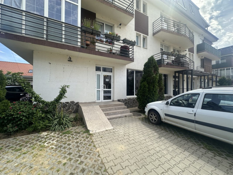 Spatiu Comercial 138,7 MP+2 locuri parcare New Residence