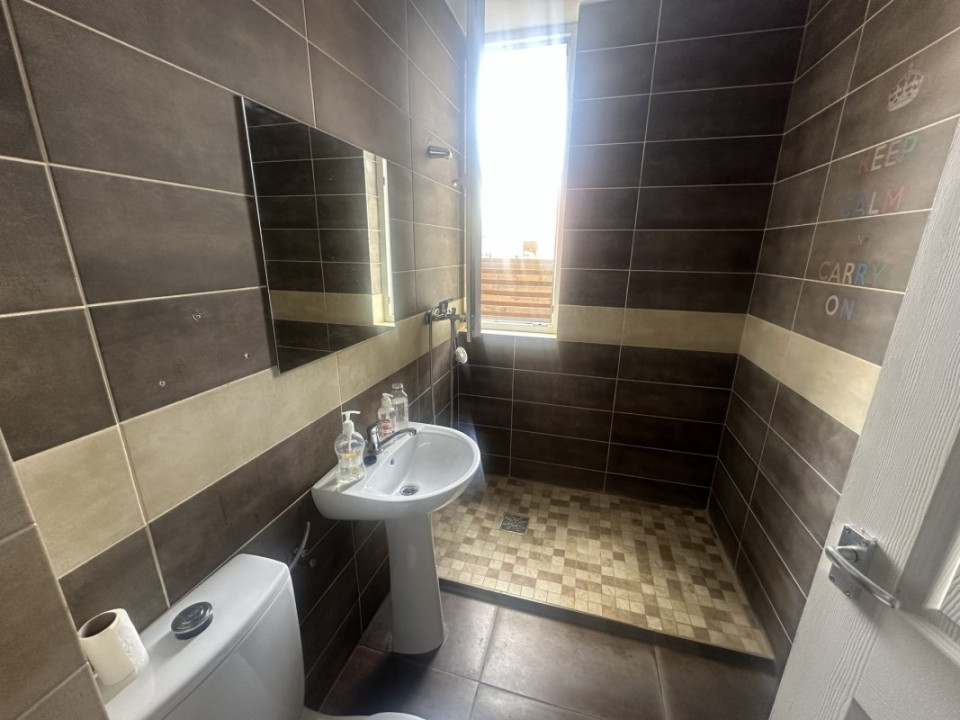 Spatiu Comercial 110 MP+lot 222 MP+2 locuri parcare New Residence