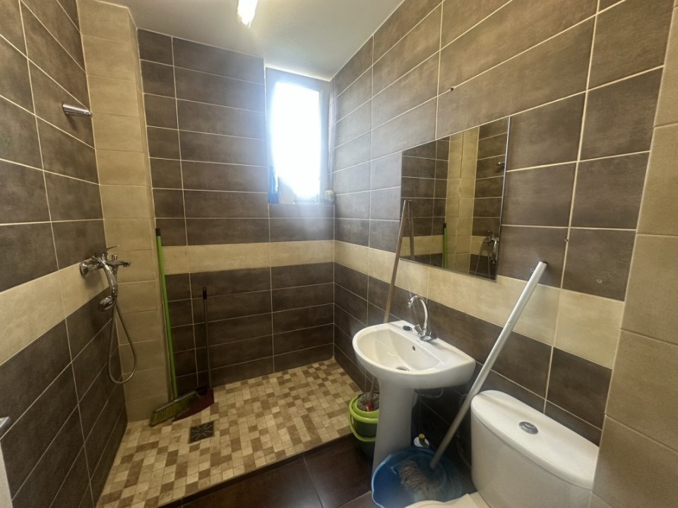 Spatiu Comercial 110 MP+lot 222 MP+2 locuri parcare New Residence