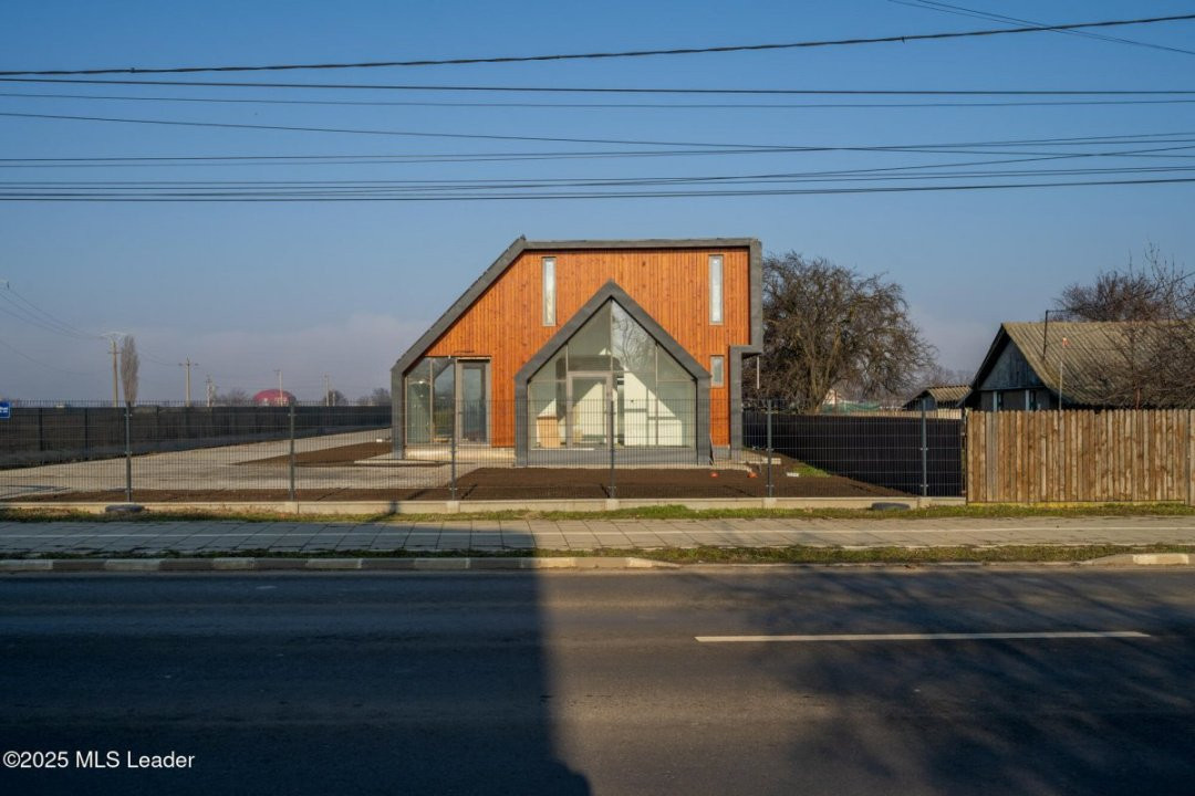 Eco si Modern - Casa de vanzare in Ciofliceni