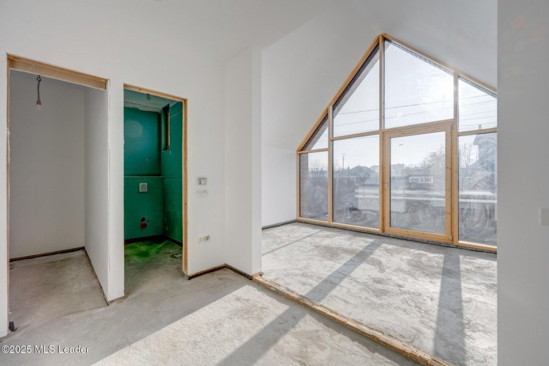 Eco si Modern - Casa de vanzare in Ciofliceni