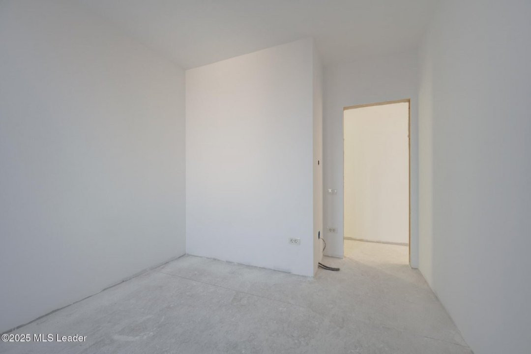 Eco si Modern - Casa de vanzare in Ciofliceni