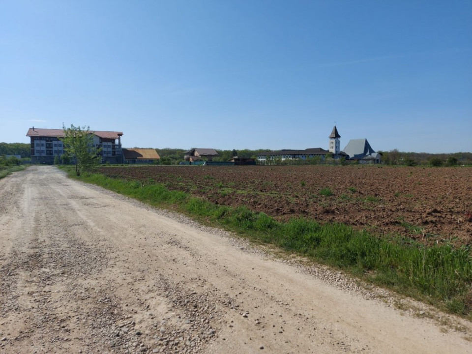 Loturi de casă de 583mp, deschidere 30m, Ciofliceni - Snagov!