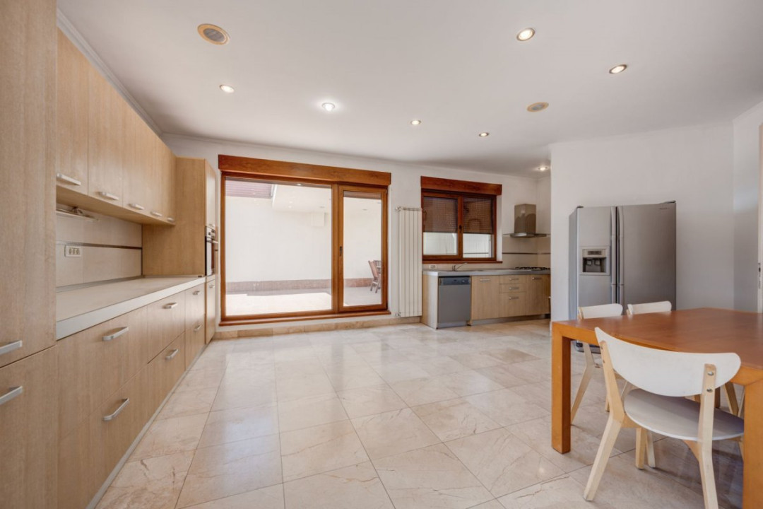 Penthouse spectaculos 5 camere, 482 mp, lift privat, Herăstrău – Satul Francez