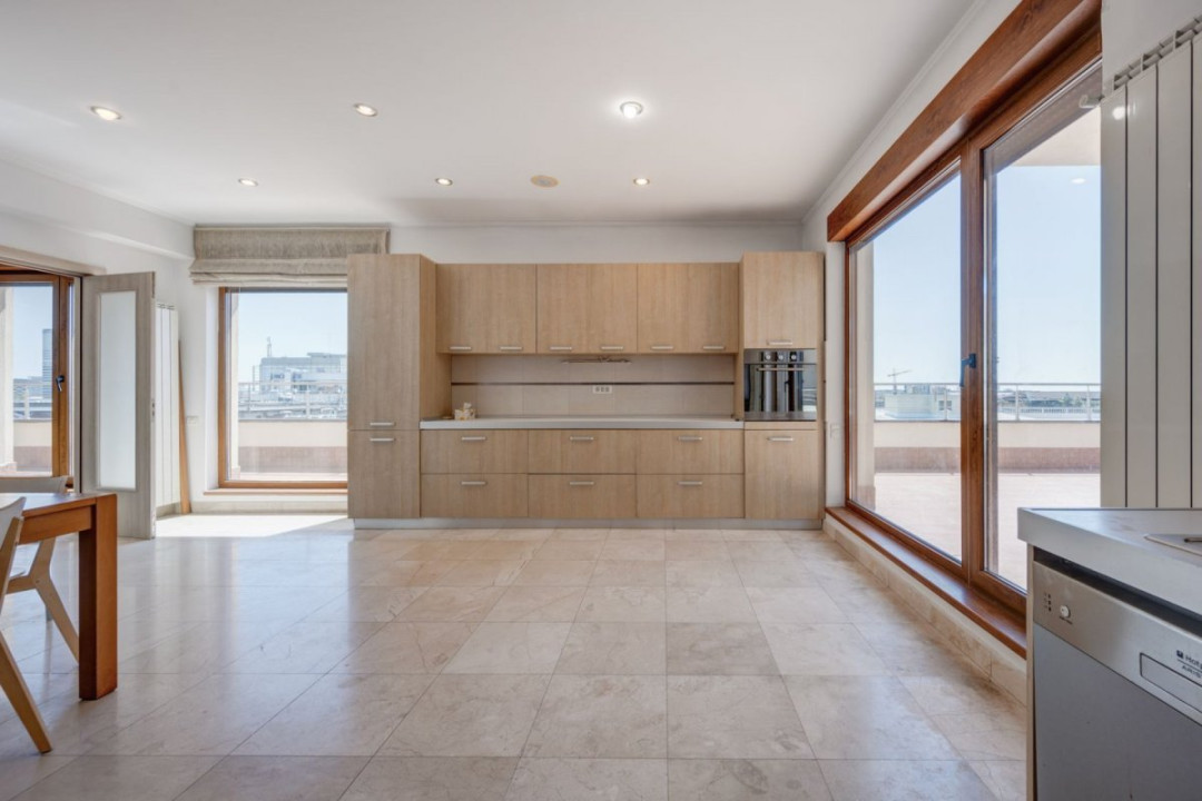 Penthouse spectaculos 5 camere, 482 mp, lift privat, Herăstrău – Satul Francez