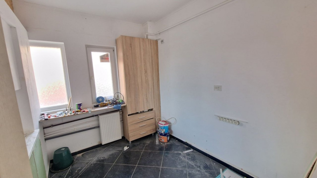 Spatiu comercial , parter de bloc, Prelungirea Ferentari !