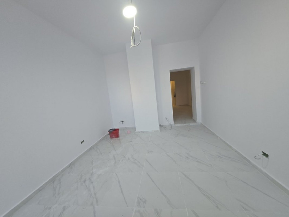 TREI Spatii comerciale Dristor Mc Donald s Metrou Stradal Camil Ressu
