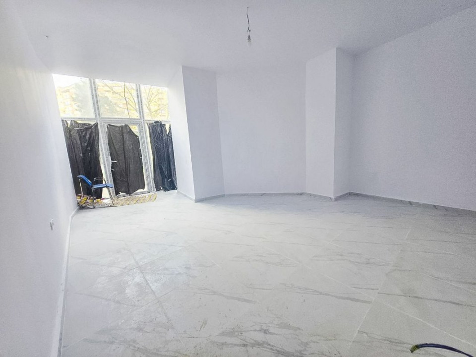 Spatiu comercial 32,2mp Dristor McDonald's Metrou Stradal Camil Ressu