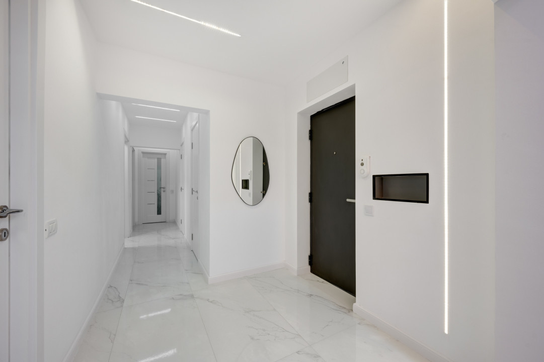 Apartament 3 camere, complet renovat, gata de mutat!
