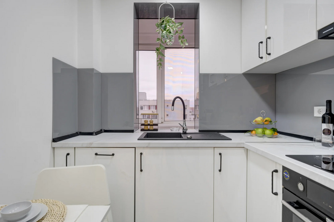 Apartament 3 camere, complet renovat, gata de mutat!
