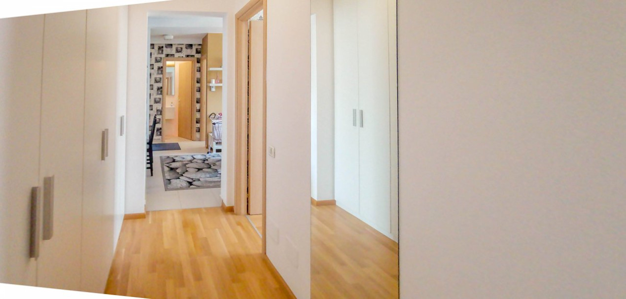 Vanzare apartament Sisesti 3 camere