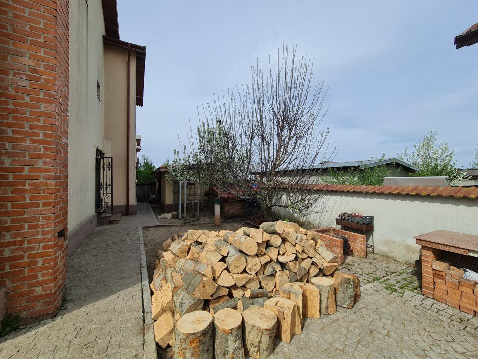 Vila Individuala - panouri solare - Domnesti