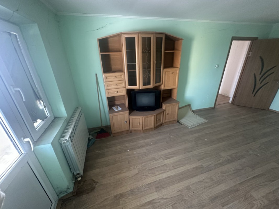 1 DECEMBRIE APARTAMENT 4 CAMERE 98 MP+LOT 22 MP PARCARE