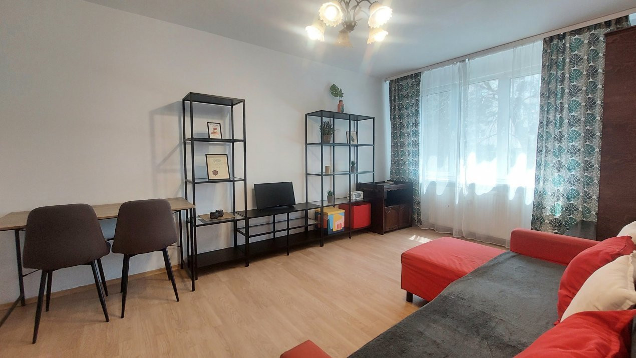 3 camere Giulesti – Etaj 2 | Bloc anvelopat | Locație practică 