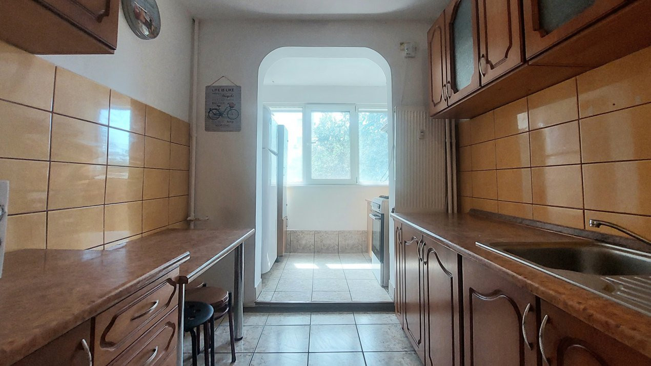 3 camere Giulesti – Etaj 2 | Bloc anvelopat | Locație practică 