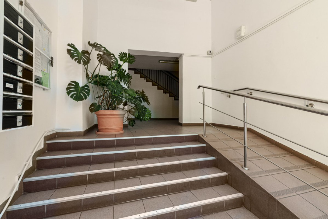 Apartament 2 camere cu vedere panoramica si suprafata generoasa