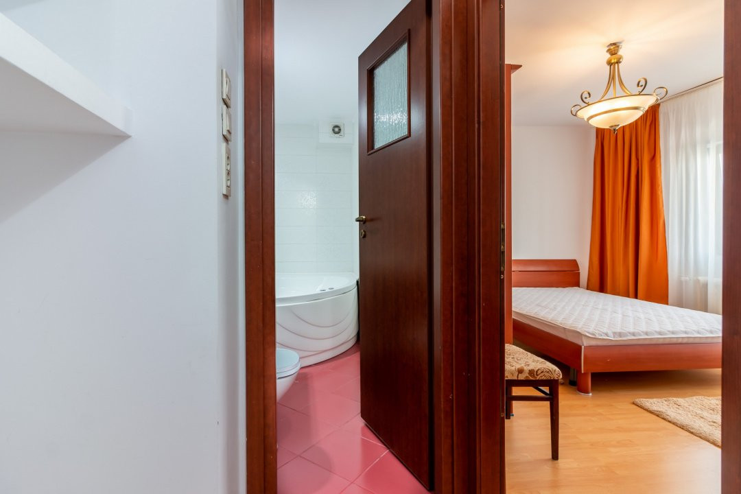 Apartament decomandat, 2 camere, 2 balcoane, Mall Vitan