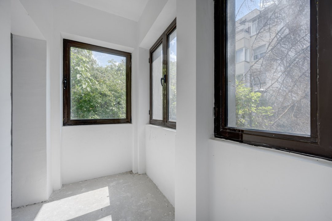 Vila Primaverii, S+P+1+M, 389 mp teren, 266 teren liber