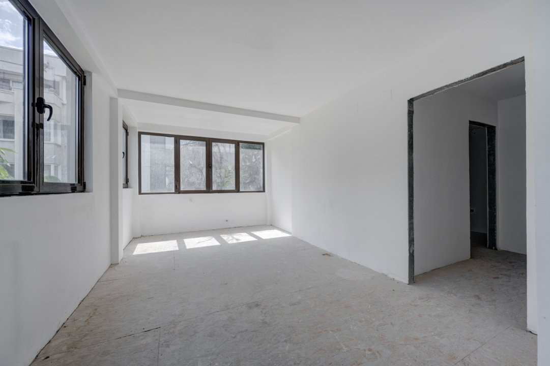 Vila Primaverii, S+P+1+M, 389 mp teren, 266 teren liber