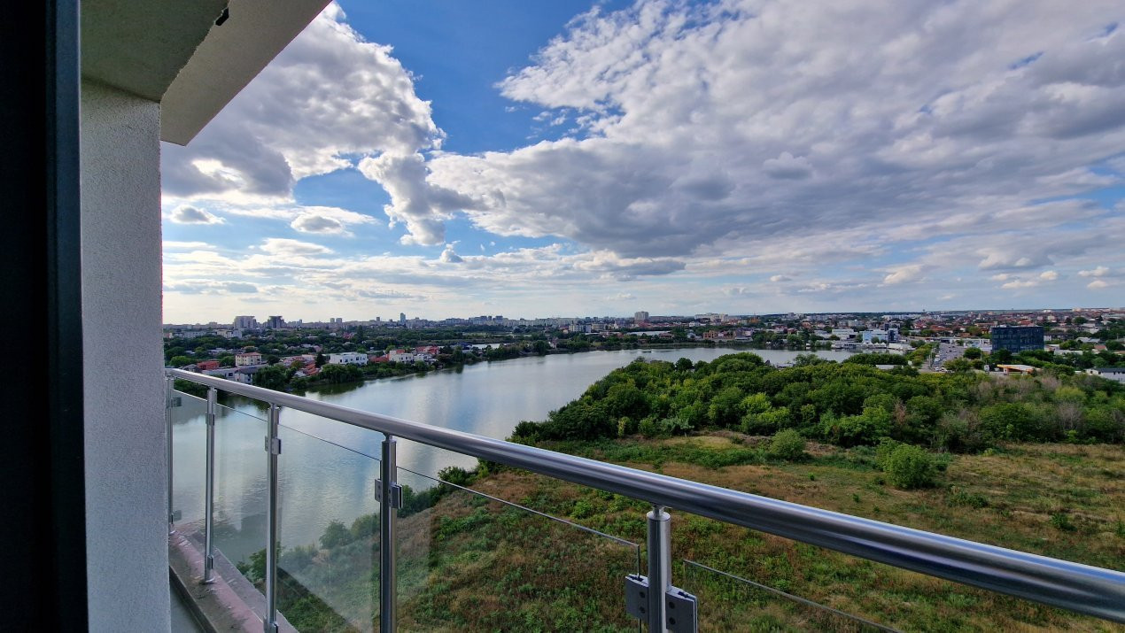 Apartament Modern cu Vedere la Lac - Complex Privat pe Malul Lacului    