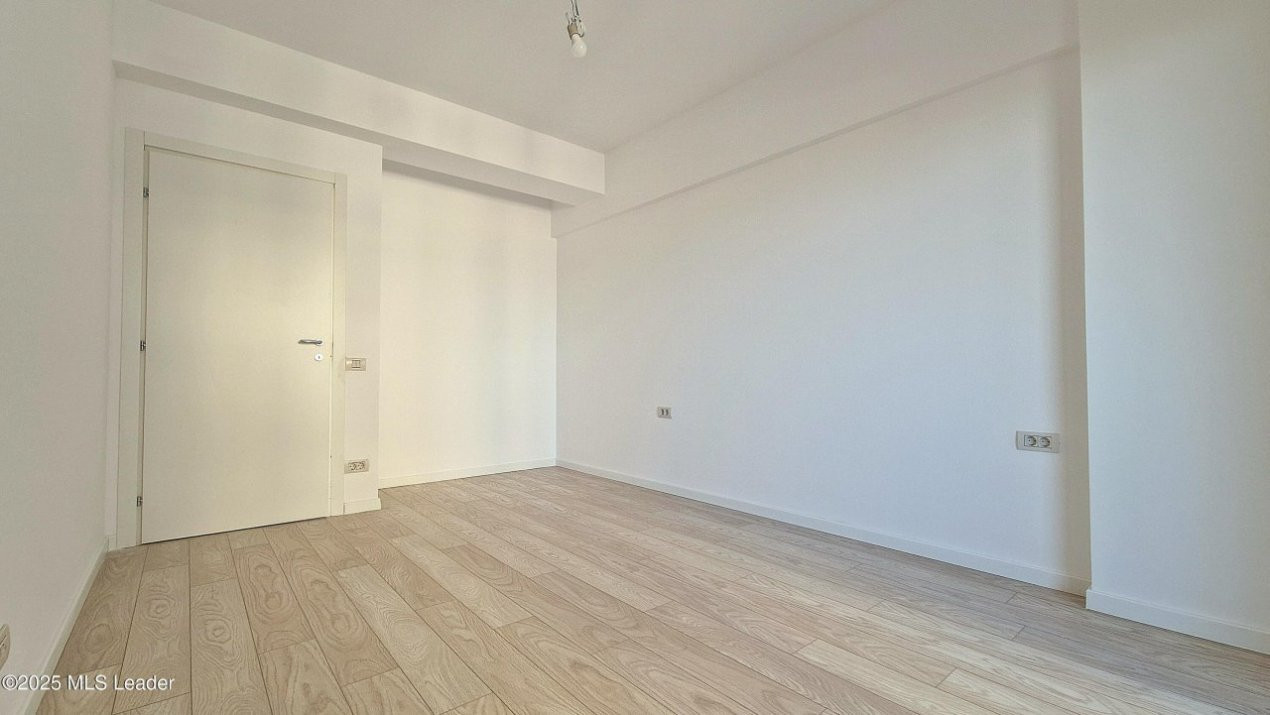 3 CAMERE I COMPLEX PE MALUL LACULUI I SunLake Residence