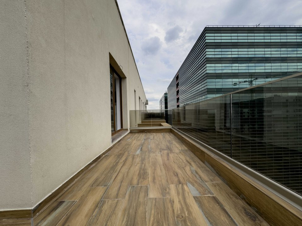 Penthouse 3 camere de vânzare Pipera | 275 mp total, rooftop privat 116 mp 