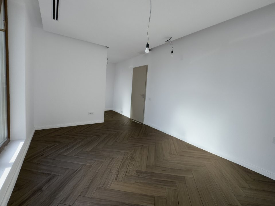 Penthouse 3 camere de vânzare Pipera | 275 mp total, rooftop privat 116 mp 