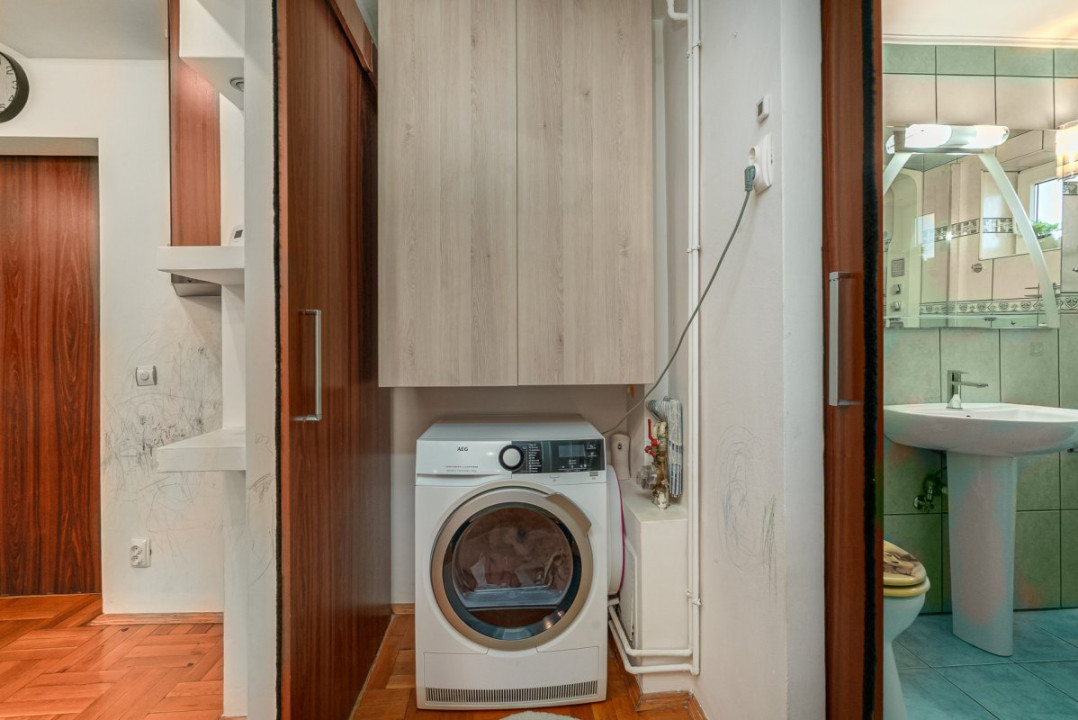 DRISTOR - RAMNICU SARAT - 2 CAMERE 53 MP, ETAJ 4, CENTRALA PROPRIE!