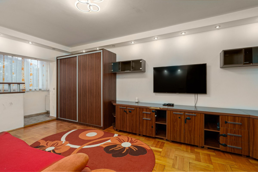 DRISTOR - RAMNICU SARAT - 2 CAMERE 53 MP, ETAJ 4, CENTRALA PROPRIE!