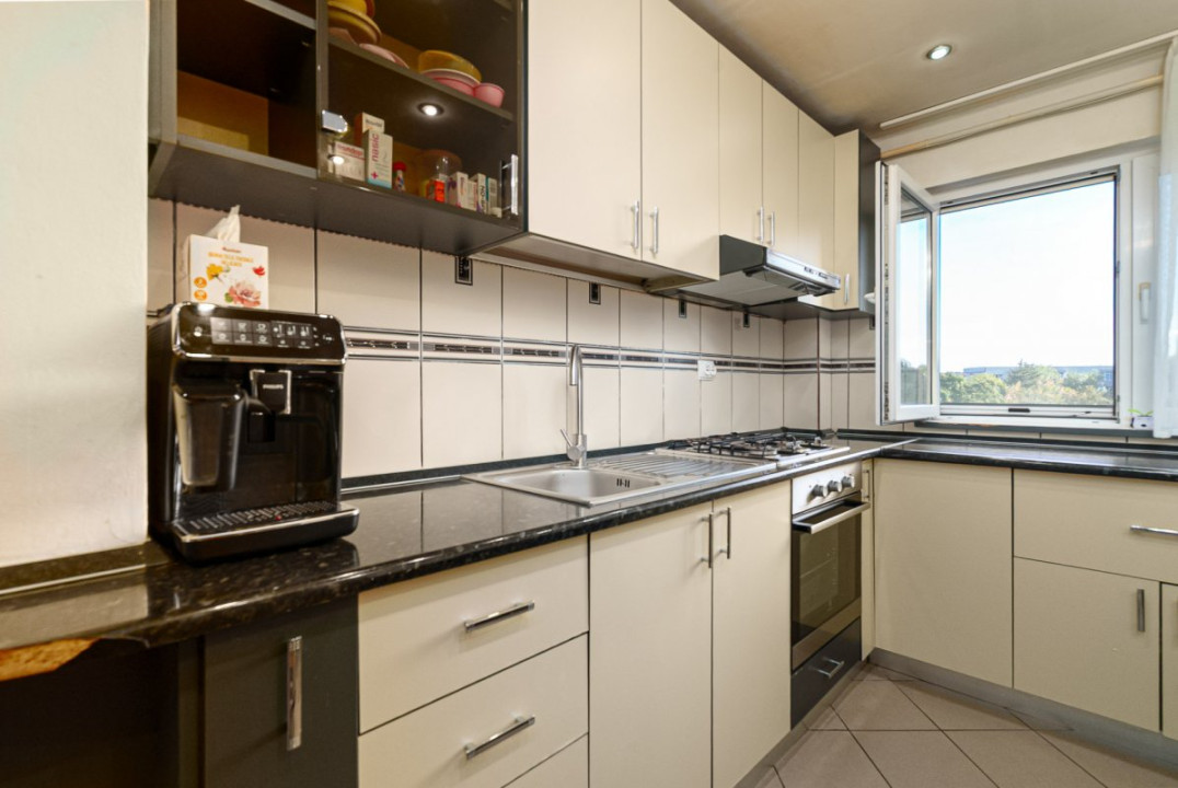 DRISTOR - RAMNICU SARAT - 2 CAMERE 53 MP, ETAJ 4, CENTRALA PROPRIE!