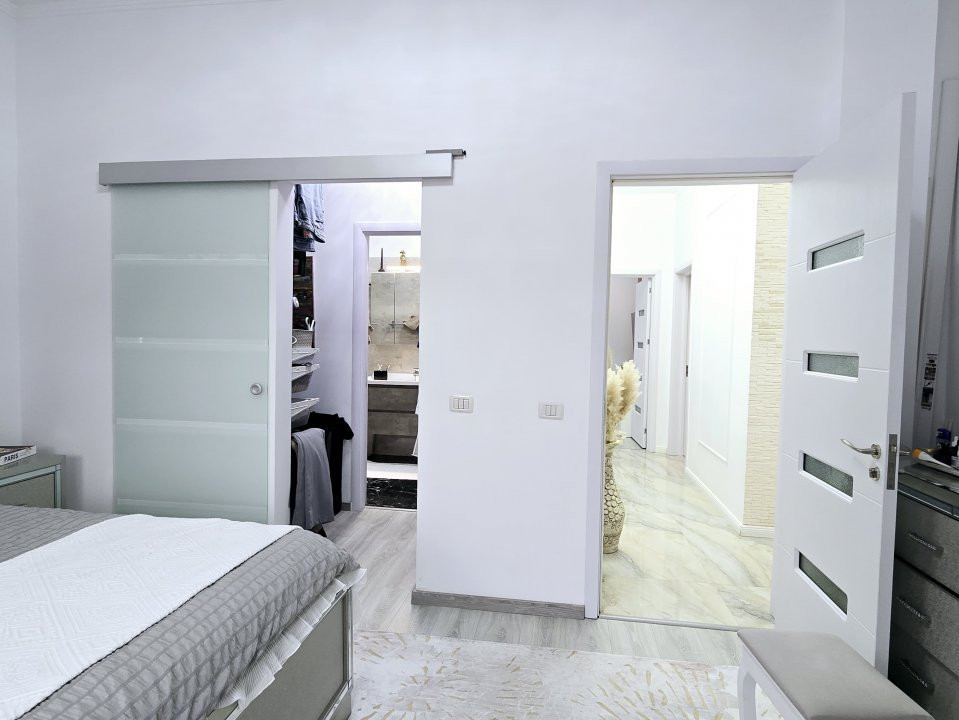 Vila modernă în Cernica – 4 camere, teren 331 mp, pret super!