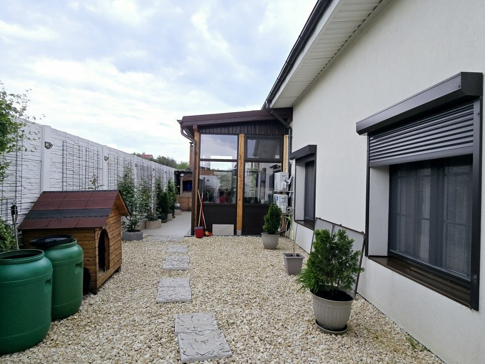 Vila modernă în Cernica – 4 camere, teren 331 mp, pret super!