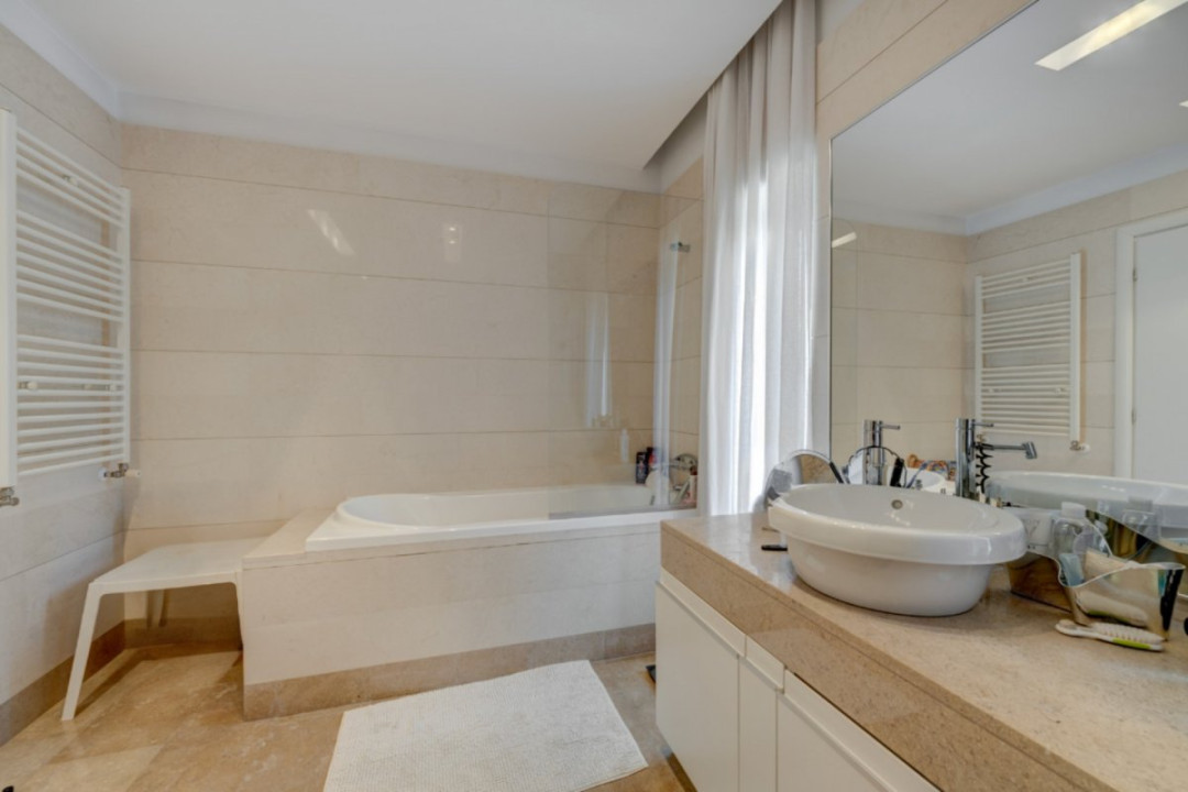 CORBEANCA - ROSE GARDEN, VILA 250 MP, LOT 531 MP, LA CHEIE! 