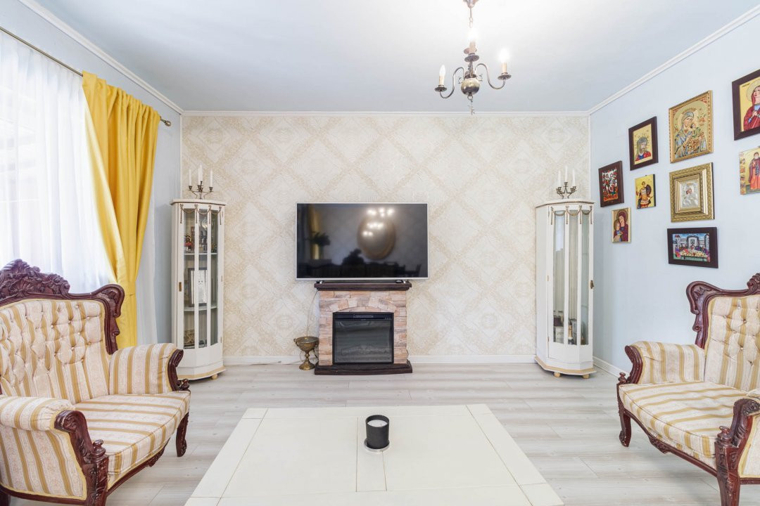 Vila P+2 in complex rezidential - Azur I , Pipera!