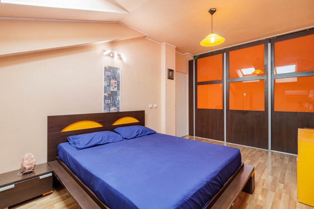 Vila P+2 in complex rezidential - Azur I , Pipera!