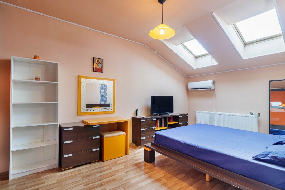 Vila P+2 in complex rezidential - Azur I , Pipera!