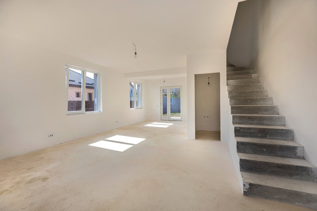 Casă modernă tip duplex, P+1+Pod, cu 3 camere, 2 băi – Balotești