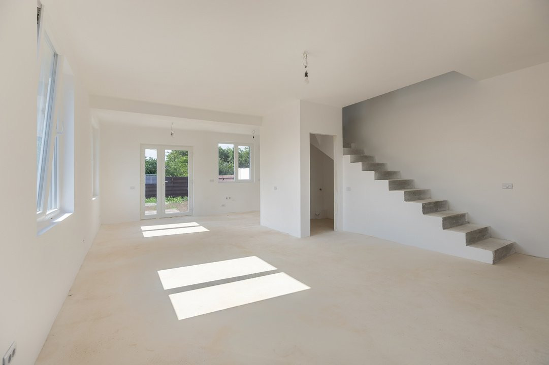 Casă modernă tip duplex, P+1+Pod, cu 3 camere, 2 băi – Balotești