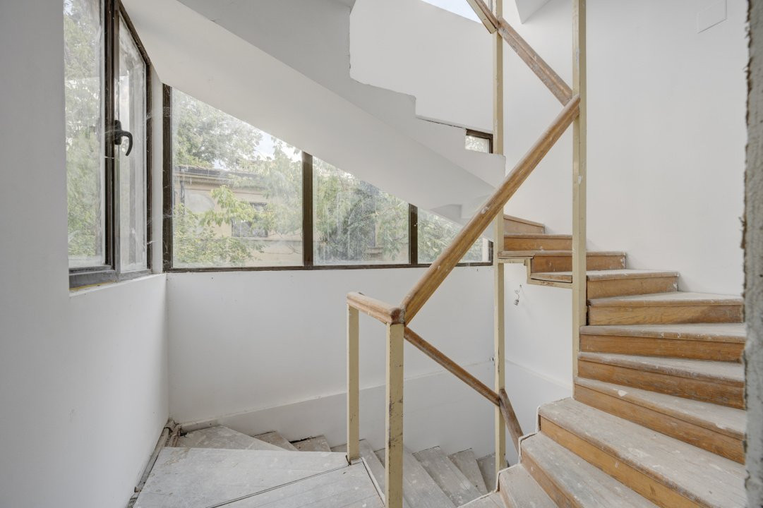 Vila Primaverii, S+P+1+M, 389 mp teren, 266 teren liber, luam urbanism P+4