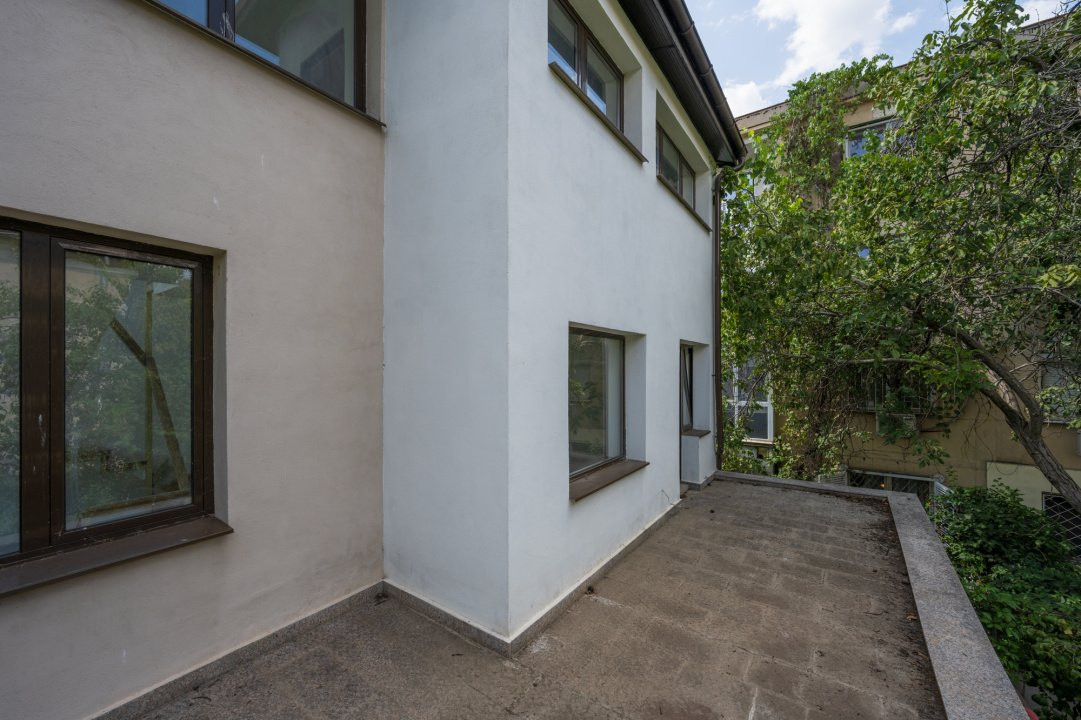Vila Primaverii, S+P+1+M, 389 mp teren, 266 teren liber, luam urbanism P+4