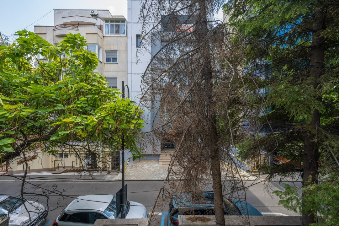 Vila Primaverii, S+P+1+M, 389 mp teren, 266 teren liber, luam urbanism P+4