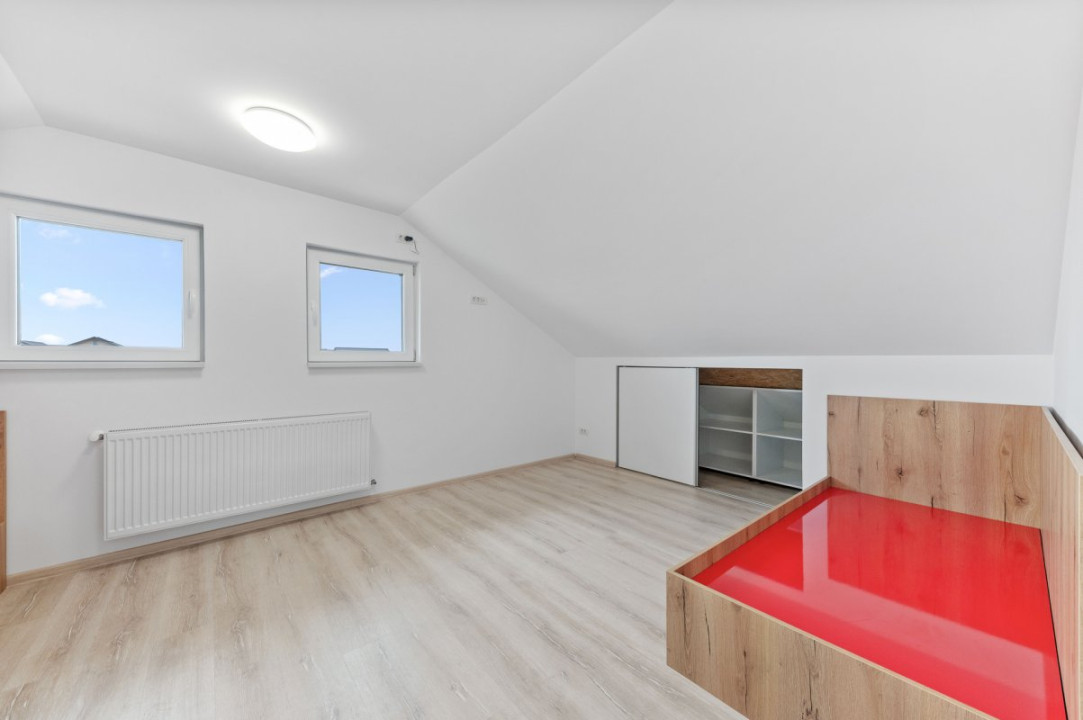 Vila Noua in Pantelimon, 5 dormitoare, 3 bai, 380mp teren
