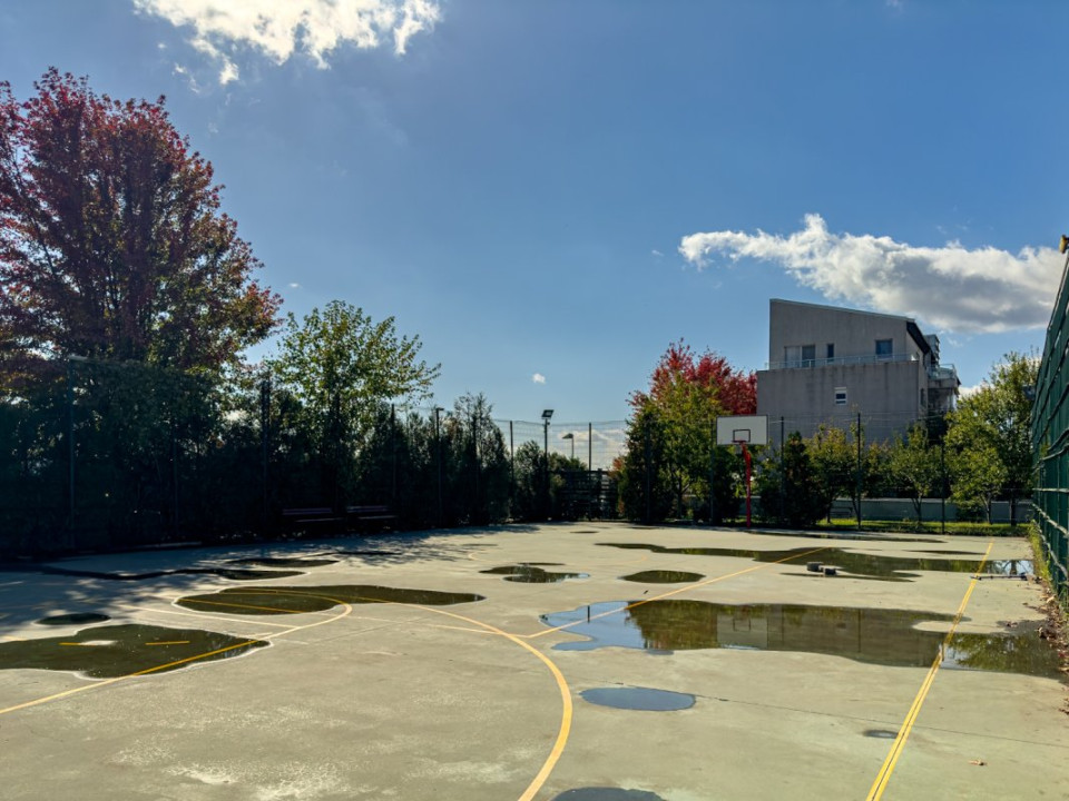 Apartament spațios 3 camere, 3bai, 2 locuri de parcare incluse