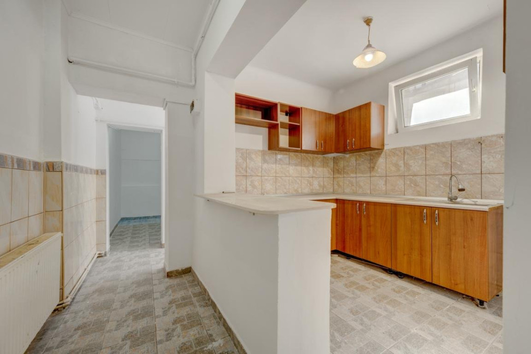 Apartament in vila 2 camere demisol Piata Sfantul Stefan 