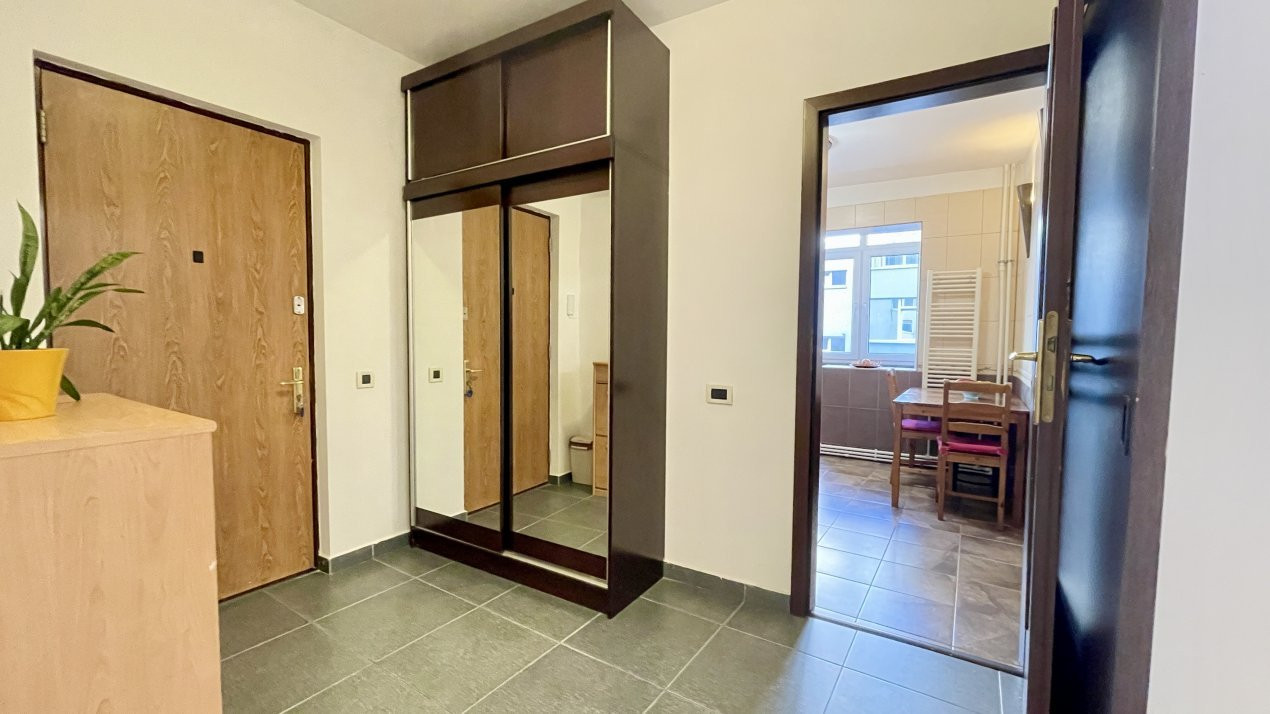 Inchiriere 3 camere Vitan-Kaufland, centrala proprie