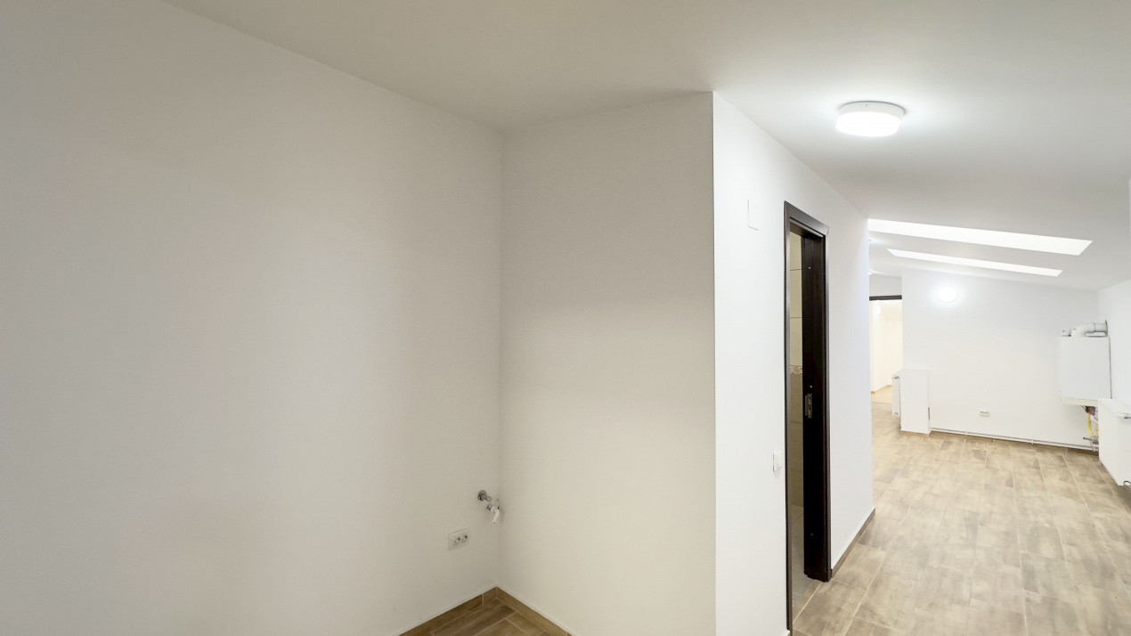 Doua apartamente la pret de unul!