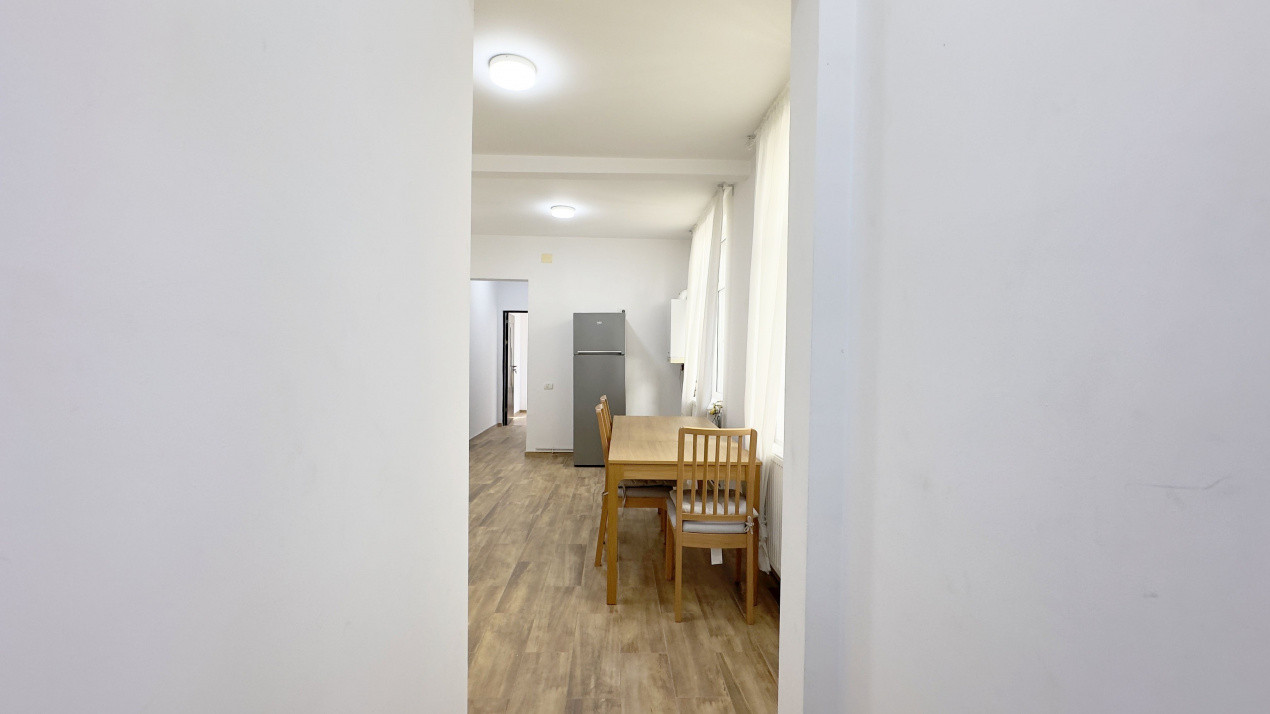 Doua apartamente la pret de unul!