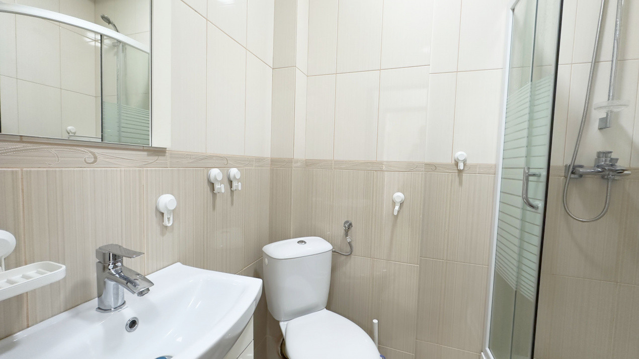 Doua apartamente la pret de unul!