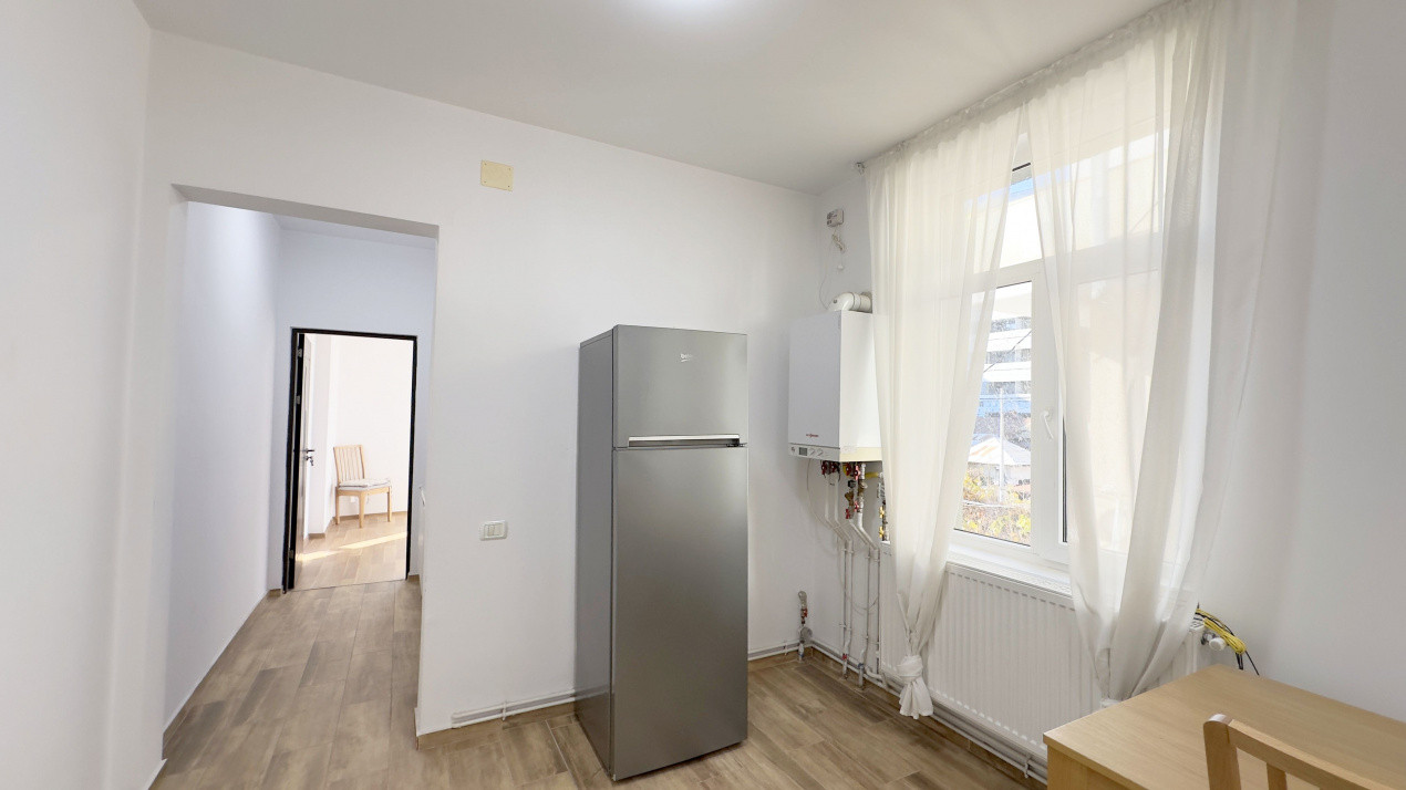 Doua apartamente la pret de unul!