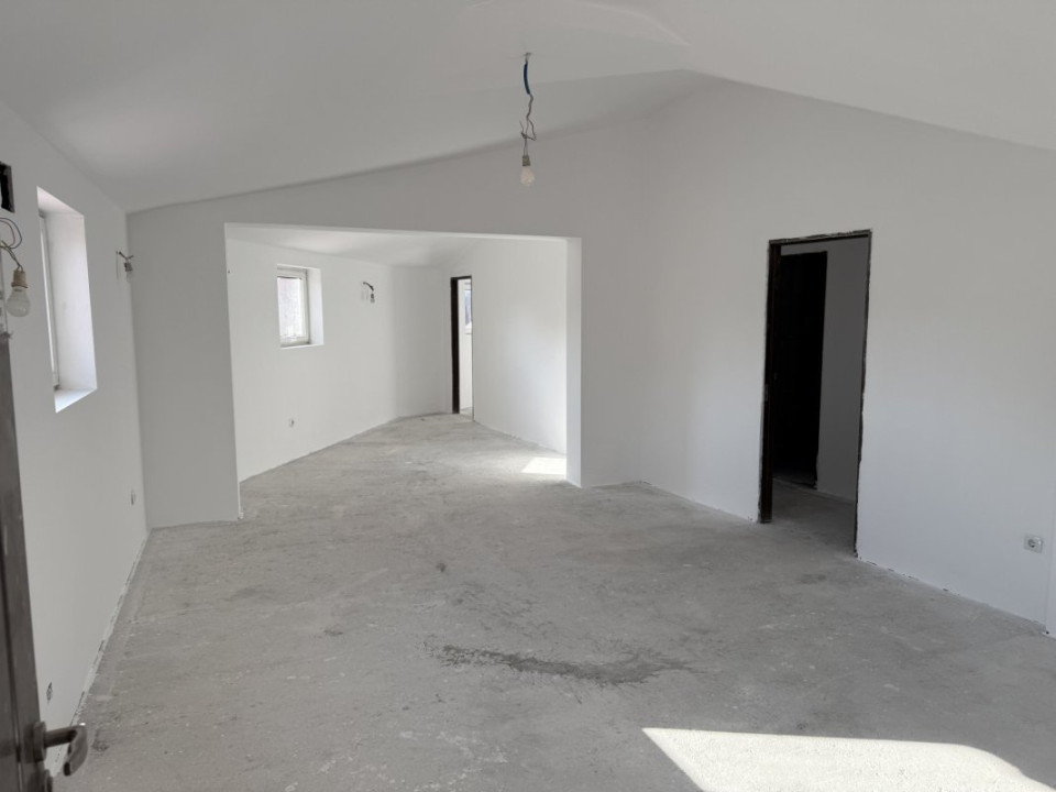 Ce alegi: Birou, Locuire sau AirBnB? Doua apt. cu 6 cam, S totala 130mp!